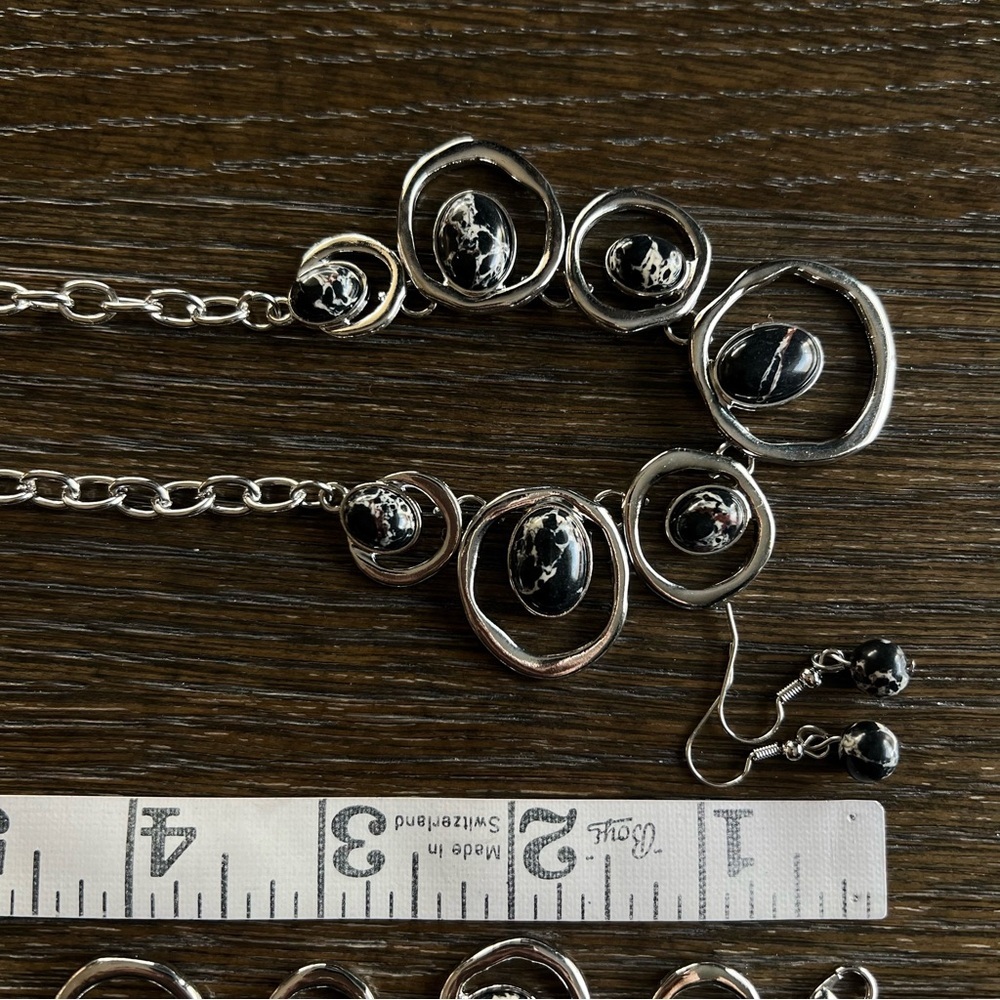 NEW Matching Custom Jewelry Set, Necklace/Bracelet/2pairs of earrings - Picture 10 of 11